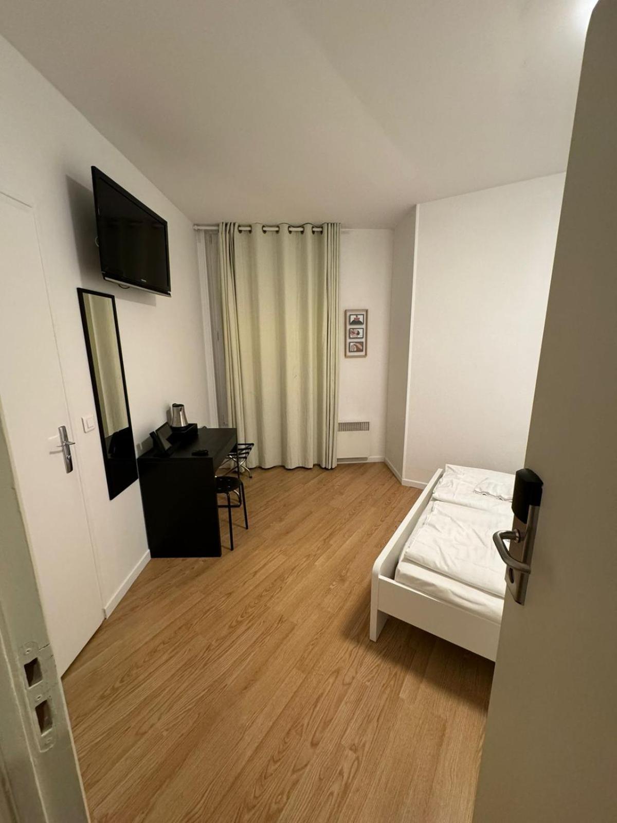 Etoiles De Mantes Hotell Eksteriør bilde